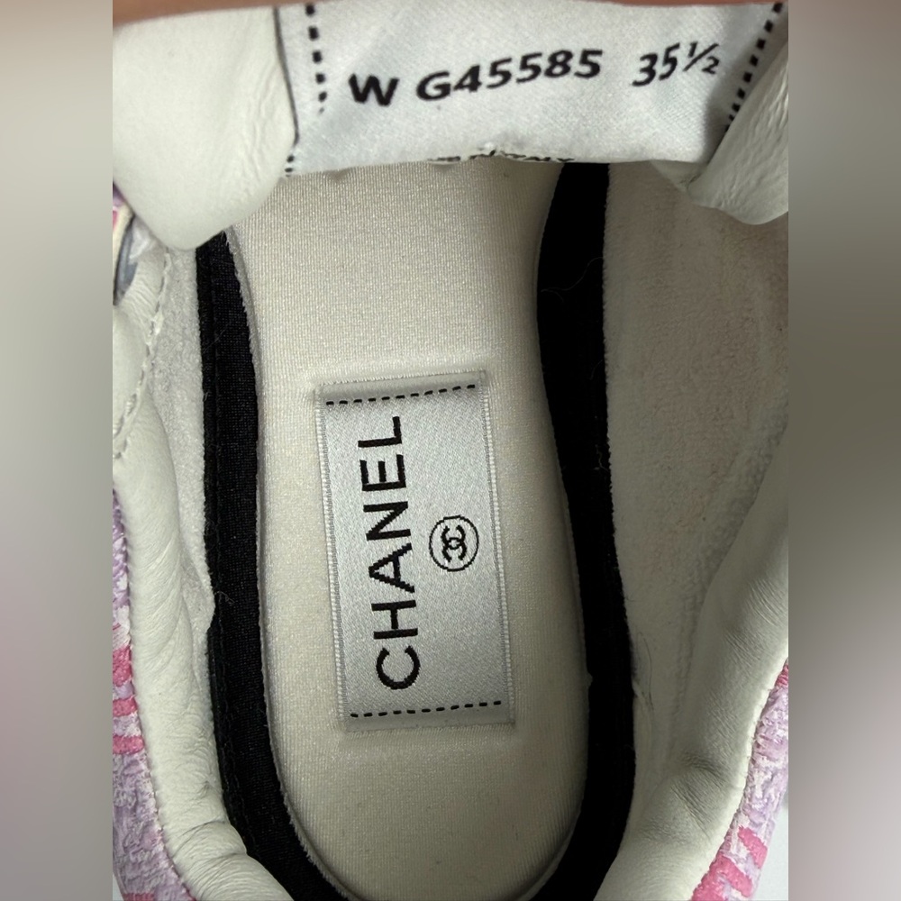 Chanel Pink Tweed CC Sneakers Size 35 1/2 - Picture 8 of 11